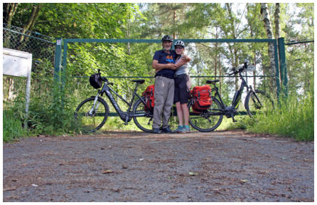 Gipfelbild am verschlossenen Tor